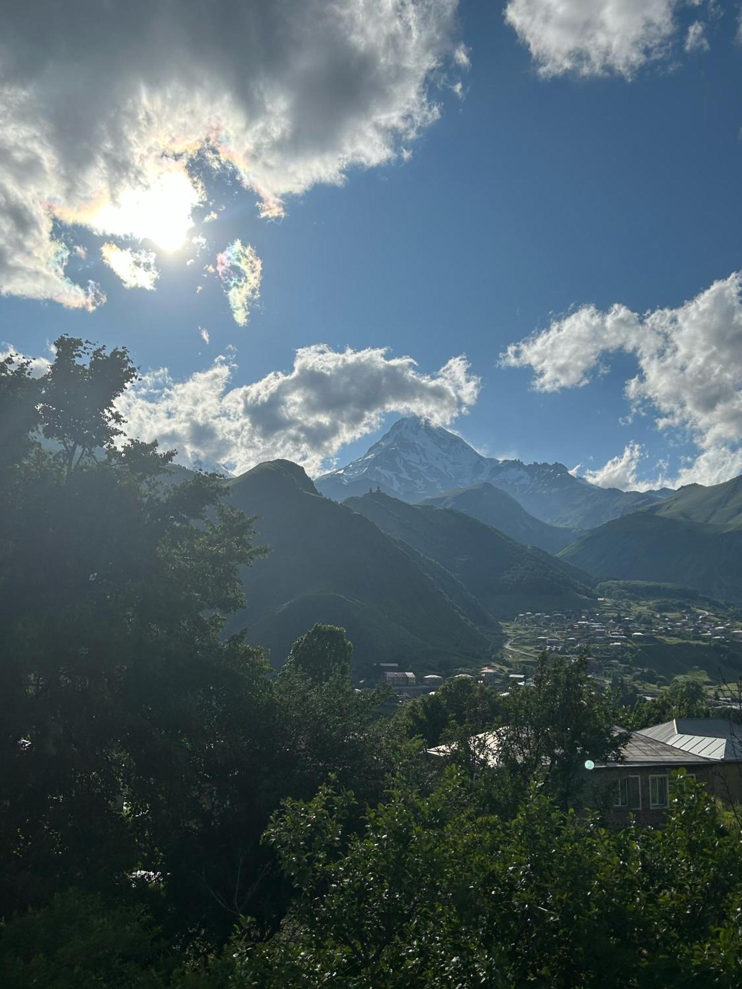 Mountain Heart Bed & Breakfast Kazbegi Ngoại thất bức ảnh