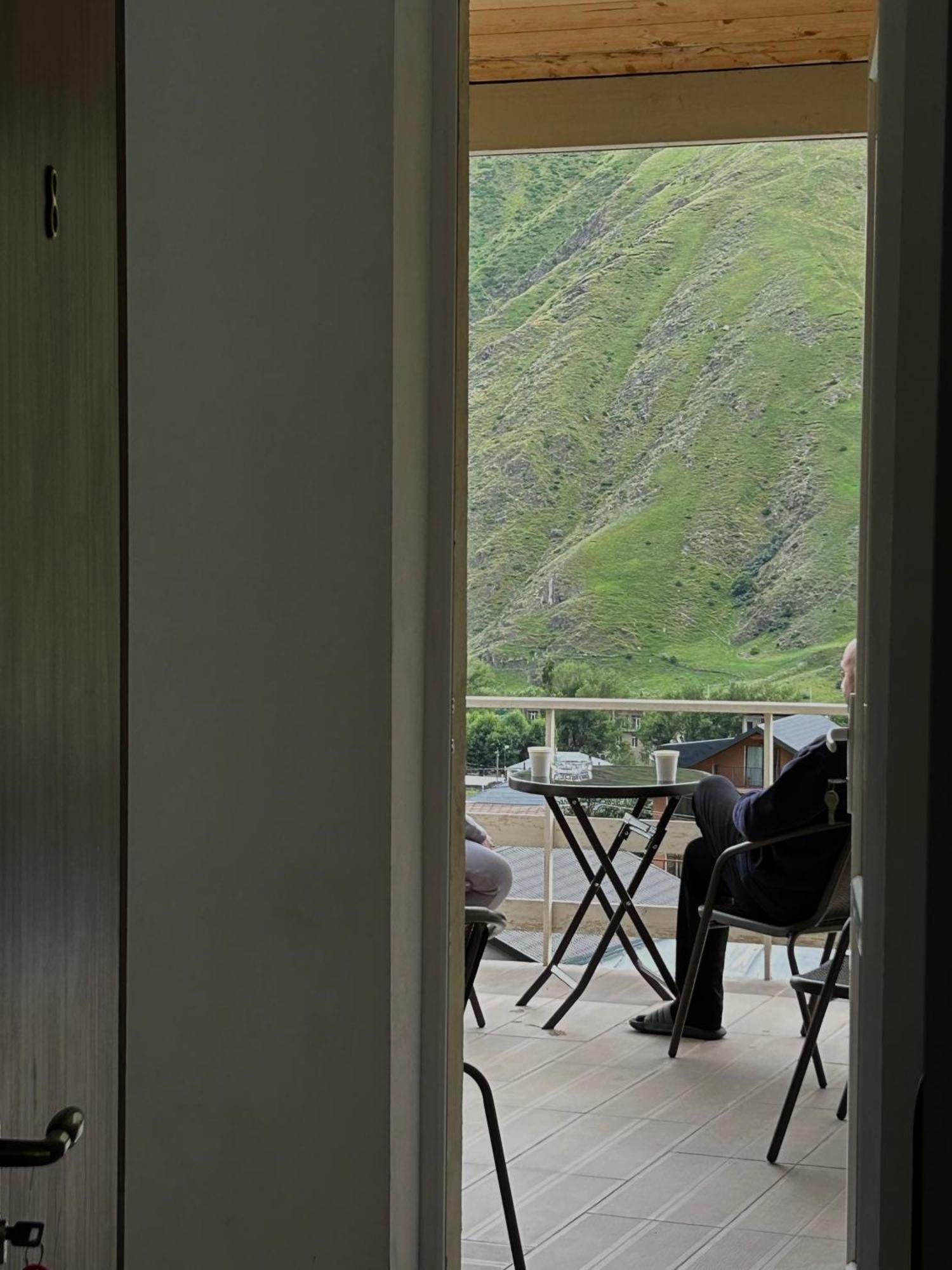 Mountain Heart Bed & Breakfast Kazbegi Ngoại thất bức ảnh